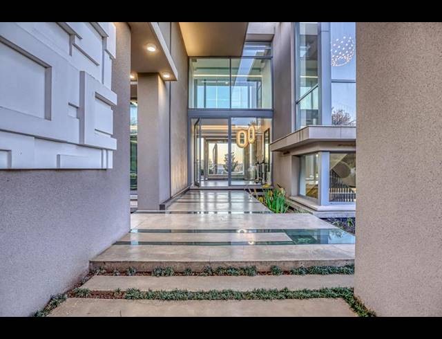 4 BEDROOM HOUSE FOR SALE IN WATERFALL EQUESTRIAN ESTATE